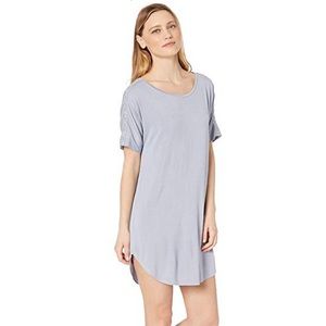 natori // feathers slate blue lace sleep shirt